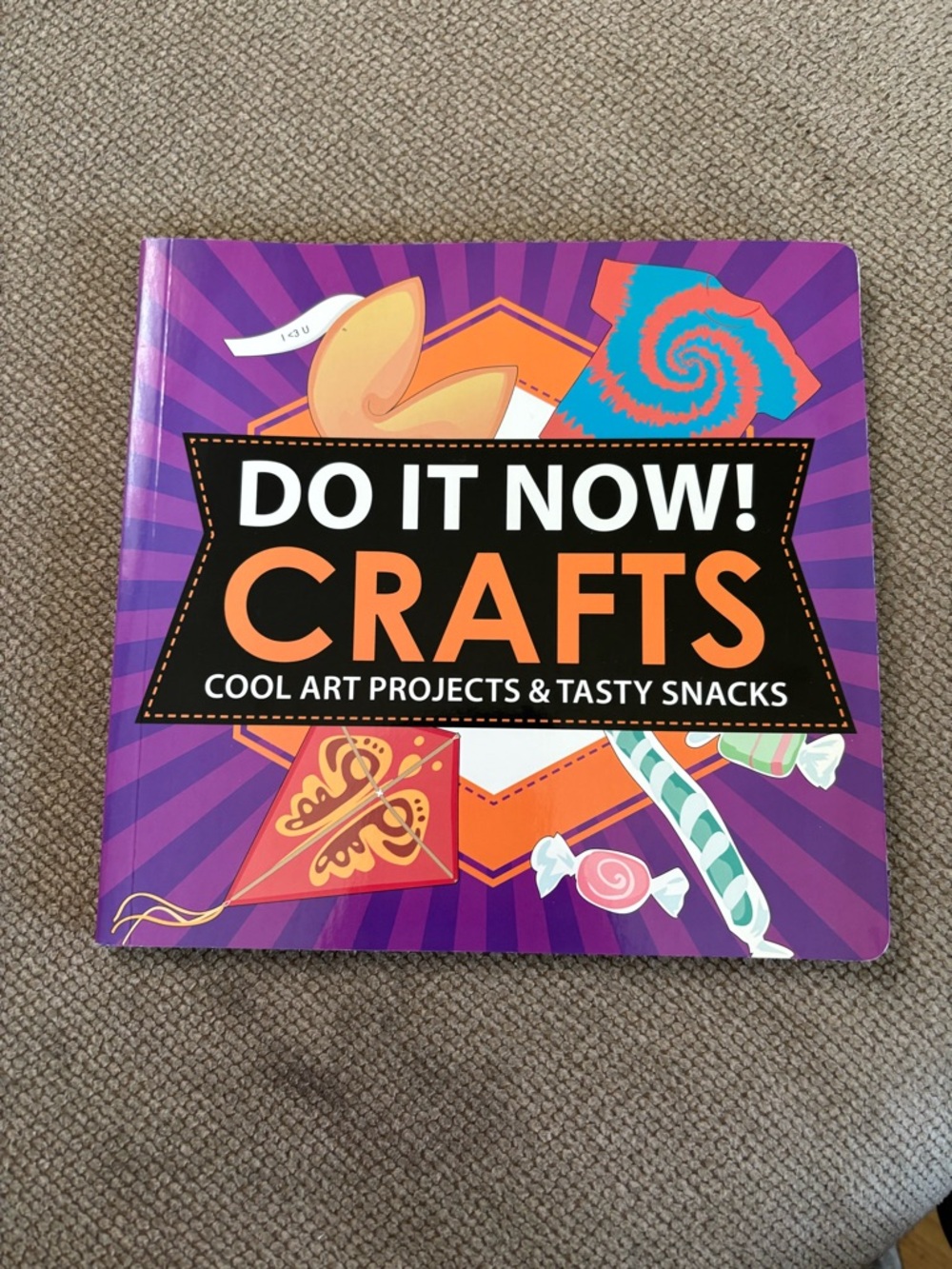 Craft Books - Picture 6 of 10